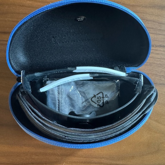 Tifosi Tisali Sunglasses - Picture 3 of 6